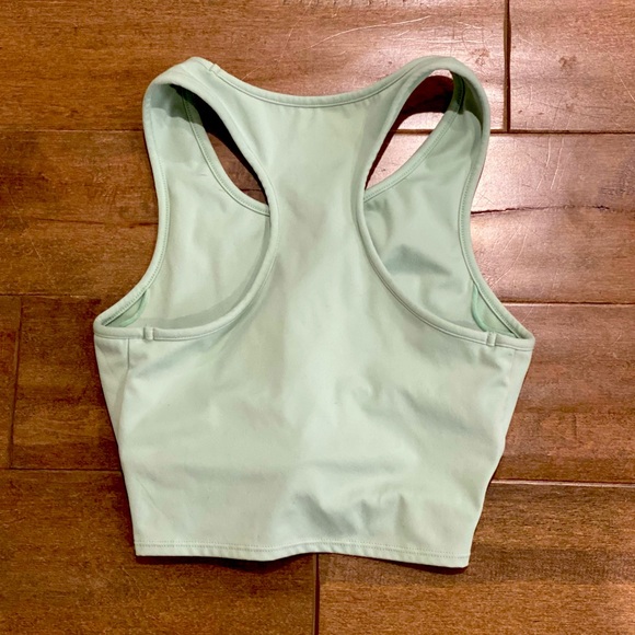 Cross-design Crop Workout Tank - Picture 2 of 2